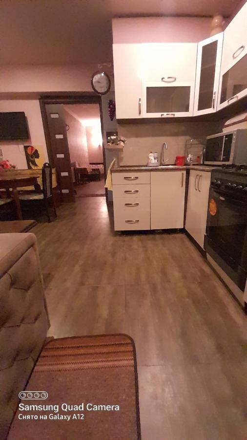 Historical Apartment In City Center Tbilisi Luaran gambar